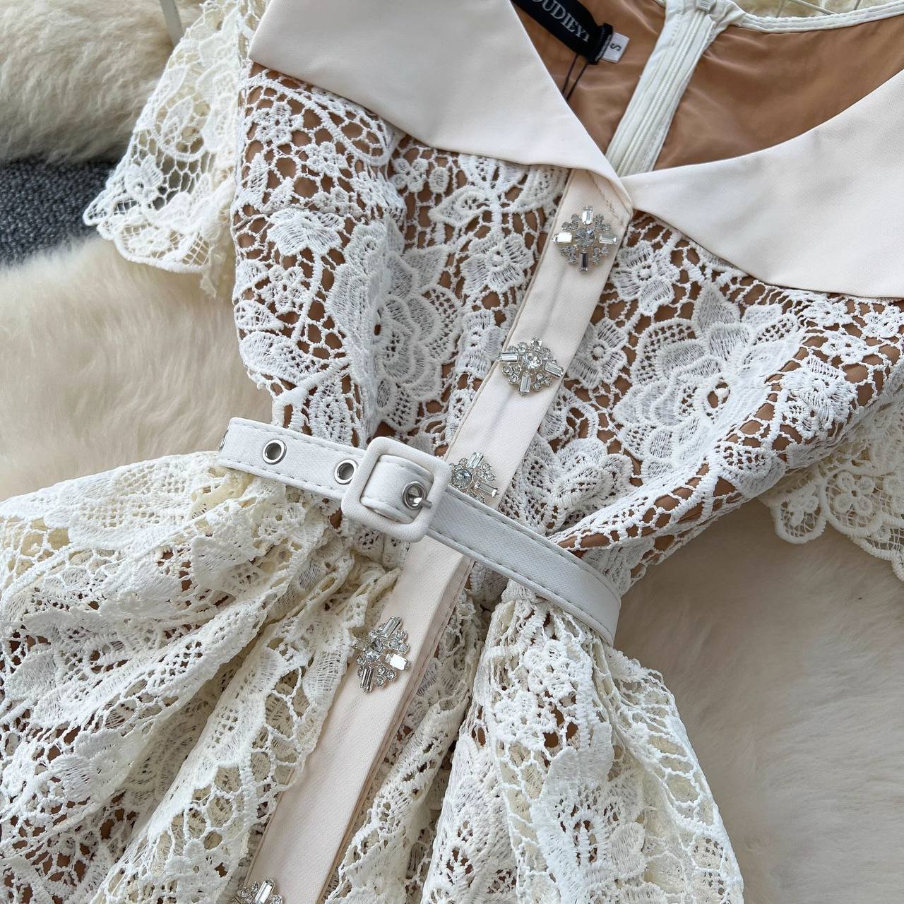 Robe Naya
